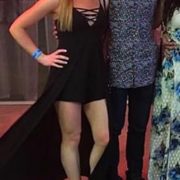 GUESS BLACK ROMPER / MAXI DRESS WITH CRISS CROSS CHEST SIZE XS - Picture 12 of 13